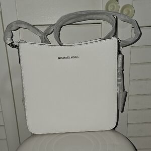 Michael Kors Jet Set Large Messenger Bag in Optic White